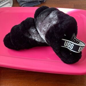 UGG Black Fluffy Slides
